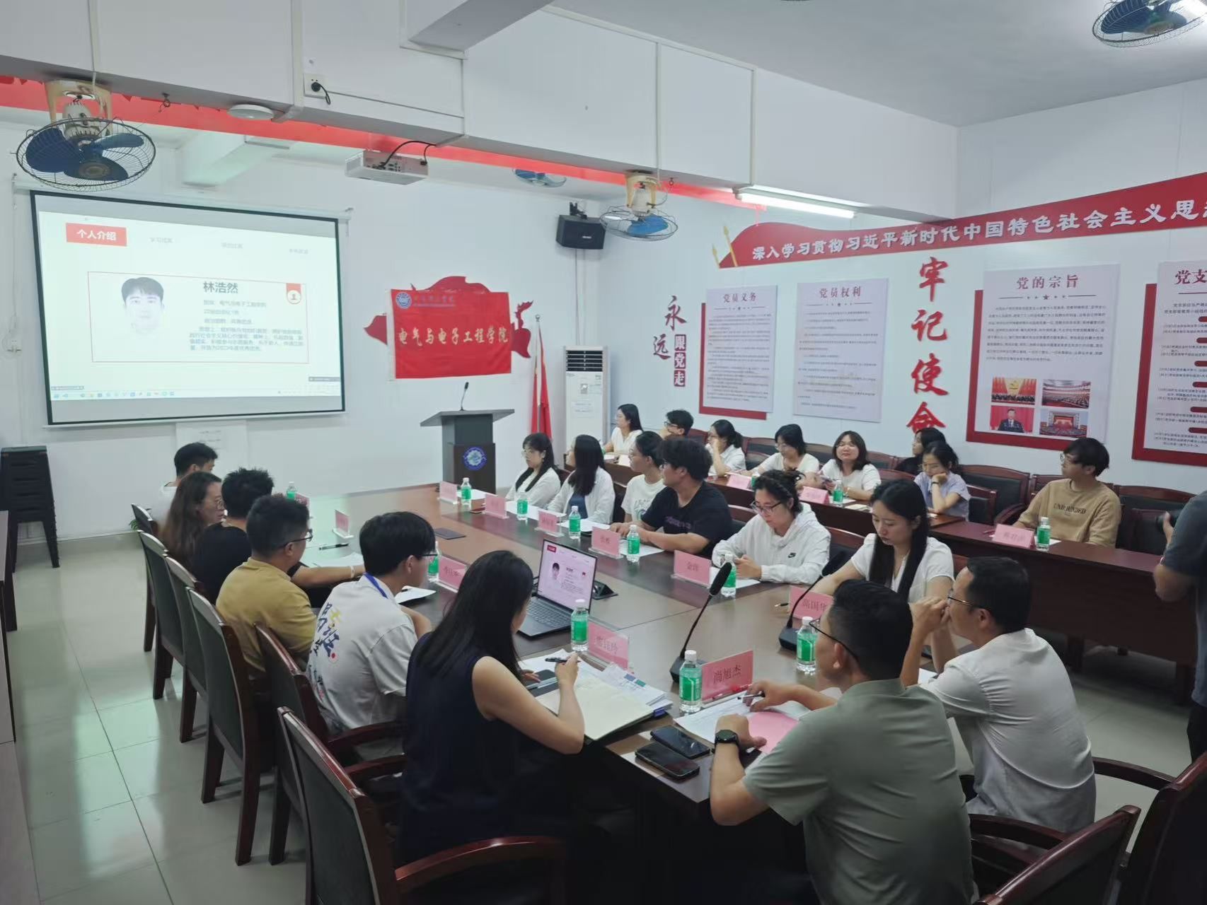 太阳网集团tcy87222024-2025学年国家奖学金答辩会圆满举行